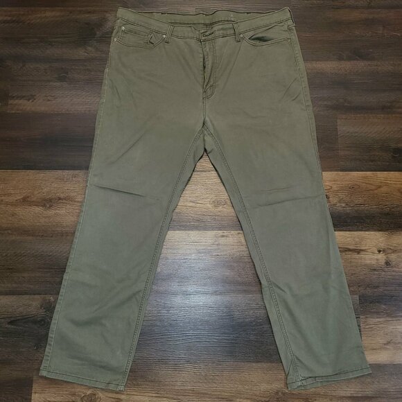 Levi's 541 Men's Athletic Jeans 44x34 Tapered Olive Green All Season Tech Pants - Picture 1 of 4